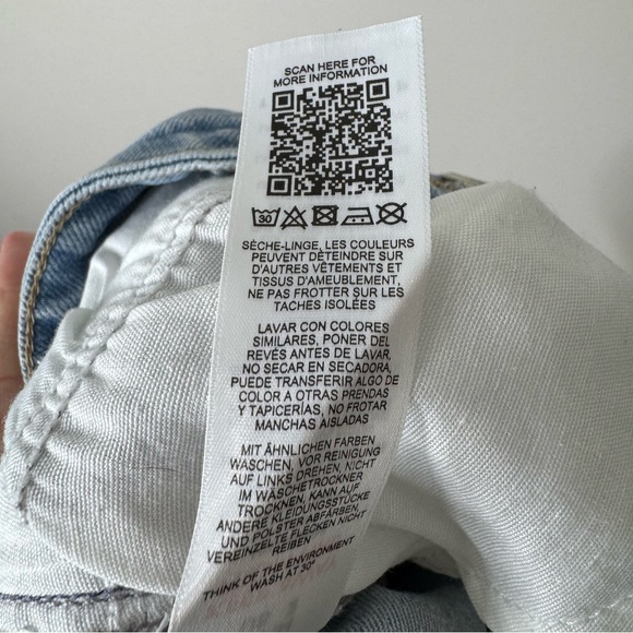 Topshop Light Wash Straight Leg Denim Mom
Jeans Size 2 - Picture 10 of 10